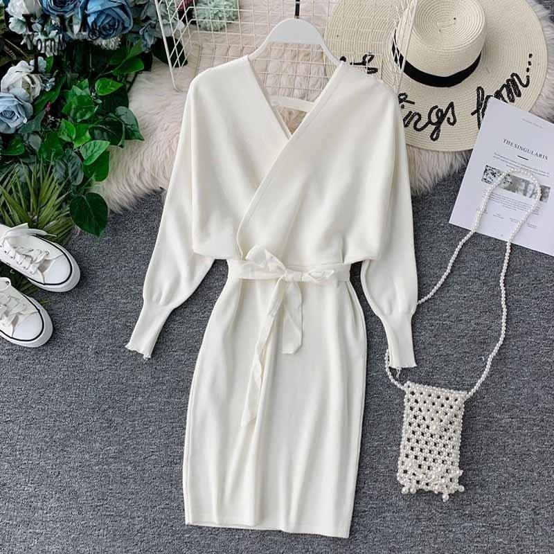 Vestido Fashion White você encontra na Sua Boutique por apenas  ! Com Frete Grátis para todo Brasil, podendo parcelar em até 10X Sem Juros! Alé,m disso ganhe 10% OFF no PIX! 