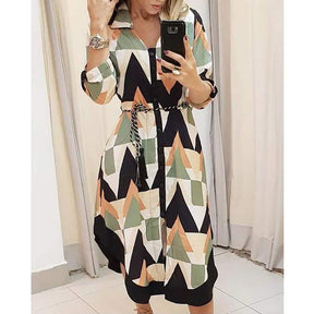 Vestido Midi Geometric você encontra na Sua Boutique por apenas  ! Com Frete Grátis para todo Brasil, podendo parcelar em até 10X Sem Juros! Alé,m disso ganhe 10% OFF no PIX! 