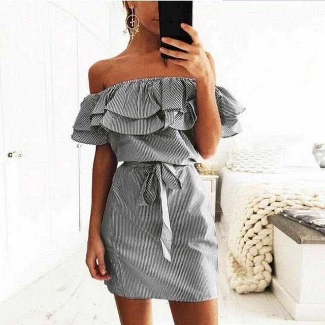 Vestido Ombro a Ombro Babado você encontra na Sua Boutique por apenas  ! Com Frete Grátis para todo Brasil, podendo parcelar em até 10X Sem Juros! Alé,m disso ganhe 10% OFF no PIX! 