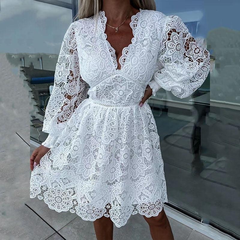 Vestido Renda Gal Star você encontra na Sua Boutique por apenas  ! Com Frete Grátis para todo Brasil, podendo parcelar em até 10X Sem Juros! Alé,m disso ganhe 10% OFF no PIX! 