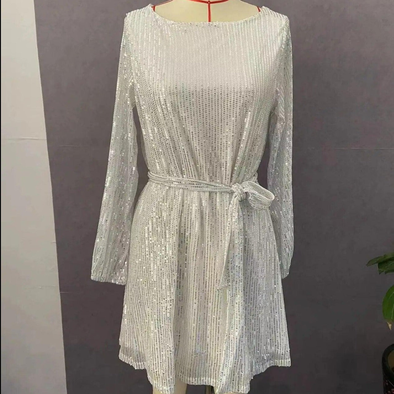 Vestido Shine Bia você encontra na Sua Boutique por apenas  ! Com Frete Grátis para todo Brasil, podendo parcelar em até 10X Sem Juros! Alé,m disso ganhe 10% OFF no PIX! 